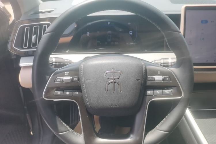 Used BYD Song Pro New Energy 2025 Second-Generation DM-i 75KM Overachiever Trim Steering Wheel