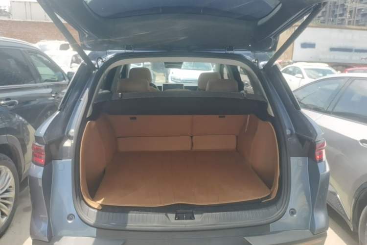 Used BYD Song Pro New Energy 2025 Second-Generation DM-i 75KM Overachiever Trim Trunk