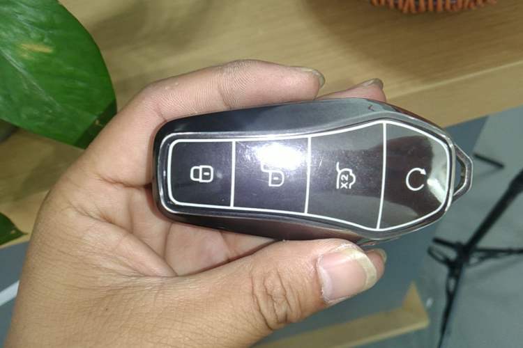Used BYD Song Pro New Energy 2025 Second-Generation DM-i 75KM Leading Edition Vehicle Key