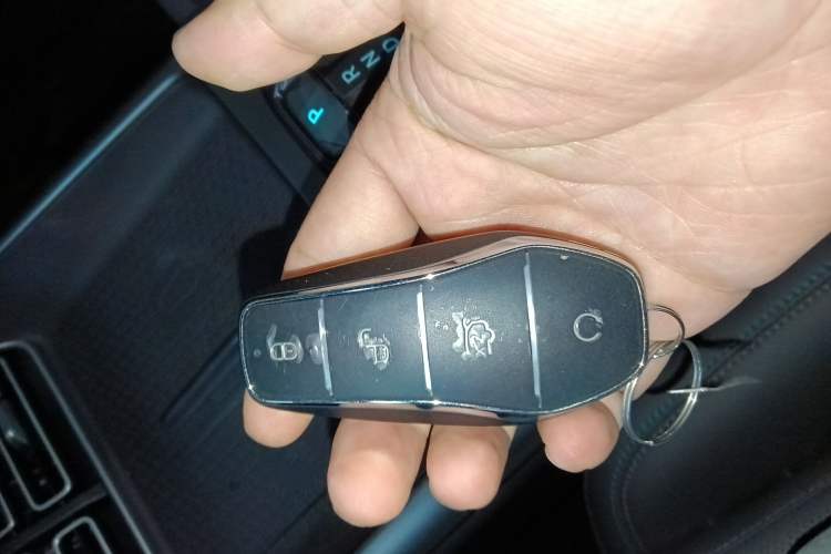 Used BYD Song Pro New Energy 2025 Second-Generation Intelligent Driving Version DM-i 115KM Excellence Edition Vehicle Key