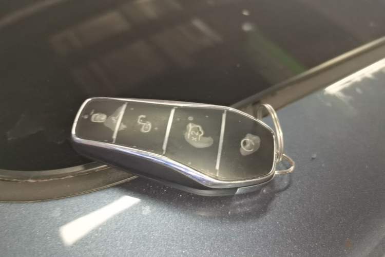 Used BYD Song Pro New Energy 2025 Second-Generation Intelligent Driving Version DM-i 115KM Superior Trim Vehicle Key