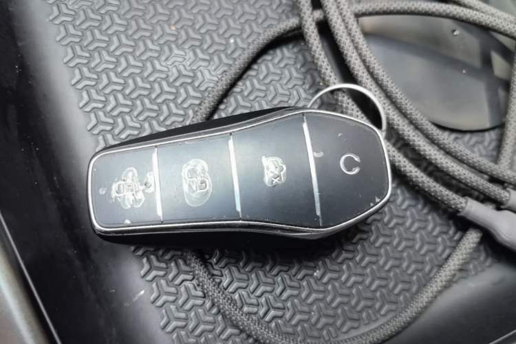 Used BYD Song Pro New Energy 2025 Second-Generation DM-i 75KM Leading Edition Vehicle Key