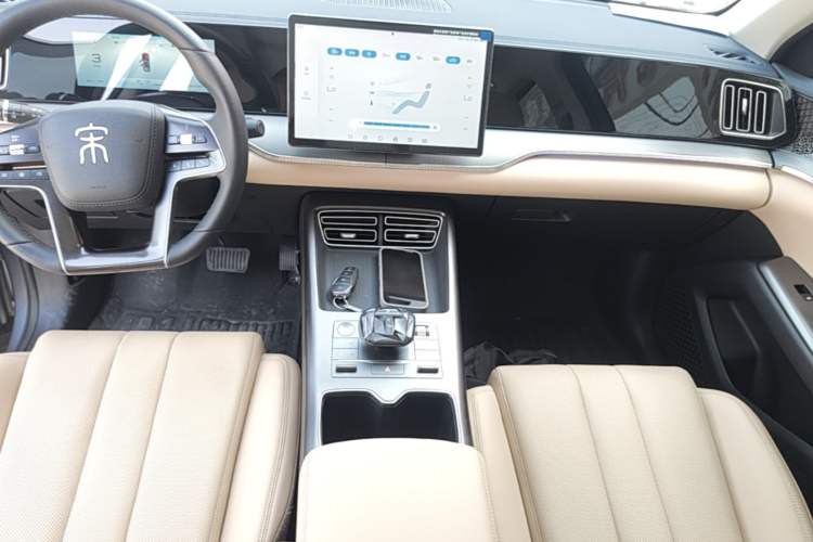 Used BYD Song Pro New Energy 2025 Second-Generation DM-i 115KM Overachiever Trim Audio And AC Panel