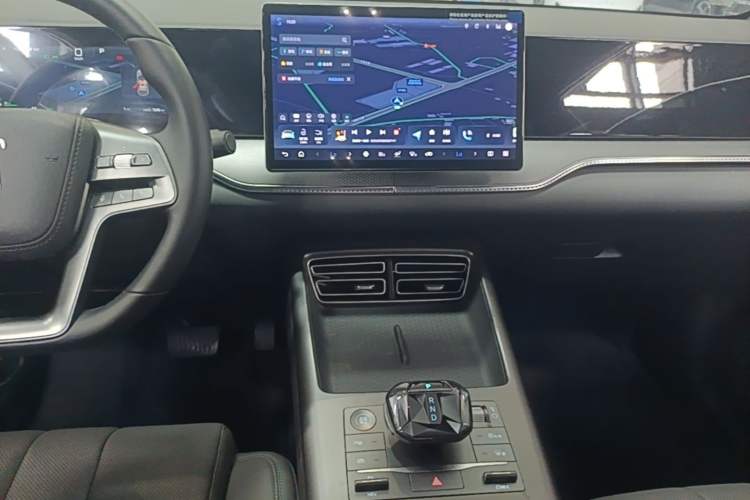Used BYD Song Pro New Energy 2025 2nd Generation Intelligent Driving Version DM-i 75KM Leading Edition Audio And AC Panel