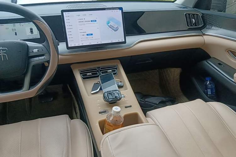 Used BYD Song Pro New Energy 2025 2nd Generation Intelligent Driving Version DM-i 75KM Leading Edition Audio And AC Panel