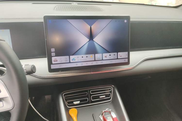 Used BYD Song Pro New Energy 2025 2nd Generation Intelligent Driving Version DM-i 75KM Leading Edition Audio And AC Panel