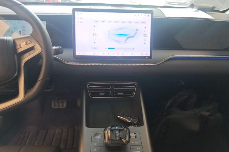 Used BYD Song Pro New Energy 2025 Second-Generation Intelligent Driving Version DM-i 115KM Superior Trim Audio And AC Panel