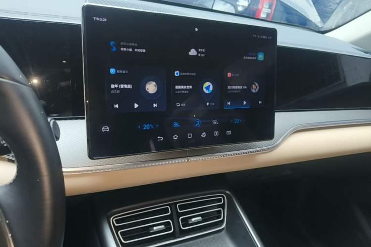 Used BYD Song Pro New Energy 2025 Second-Generation DM-i 75KM Leading Edition Audio And AC Panel
