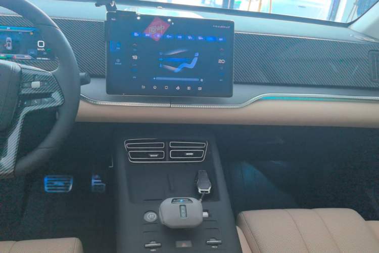 Used BYD Song Pro New Energy 2025 Second-Generation DM-i 115KM Overachiever Trim Audio And AC Panel