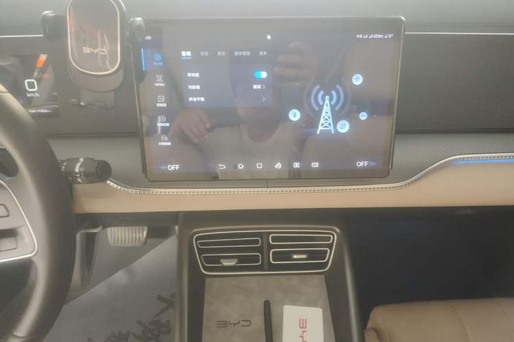 Used BYD Song Pro New Energy 2025 Second-Generation DM-i 115KM Overachiever Trim Audio And AC Panel