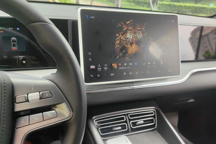 Used BYD Song Pro New Energy 2025 2nd Generation Intelligent Driving Version DM-i 75KM Leading Edition Audio And AC Panel