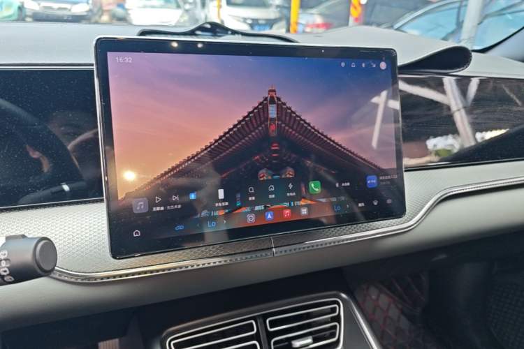 Used BYD Song Pro New Energy 2025 2nd Generation Intelligent Driving Version DM-i 75KM Leading Edition Audio And AC Panel