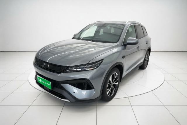 Ojetý BYD Song Pro New Energy 2025 Second-Generation Intelligent Driving Version DM-i 115KM Superior Trim