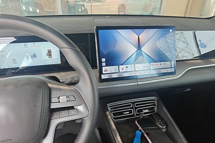 Used BYD Song Pro New Energy 2025 2nd Generation Intelligent Driving Version DM-i 75KM Leading Edition Center Console