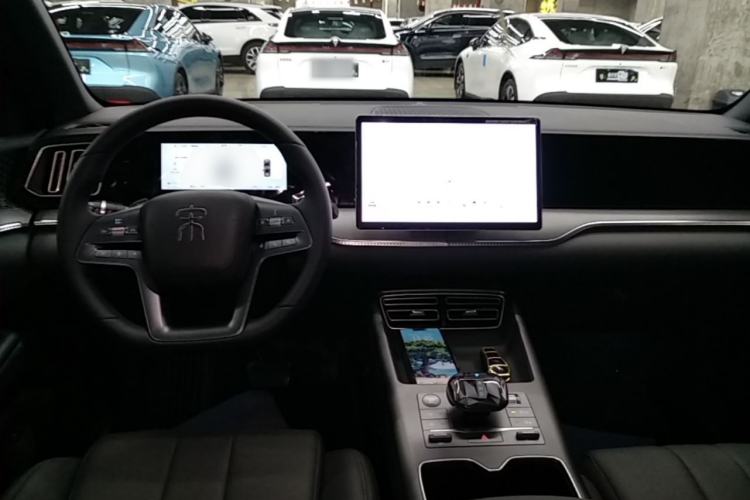 Used BYD Song Pro New Energy 2025 Second-Generation Intelligent Driving Version DM-i 115KM Superior Trim Center Console