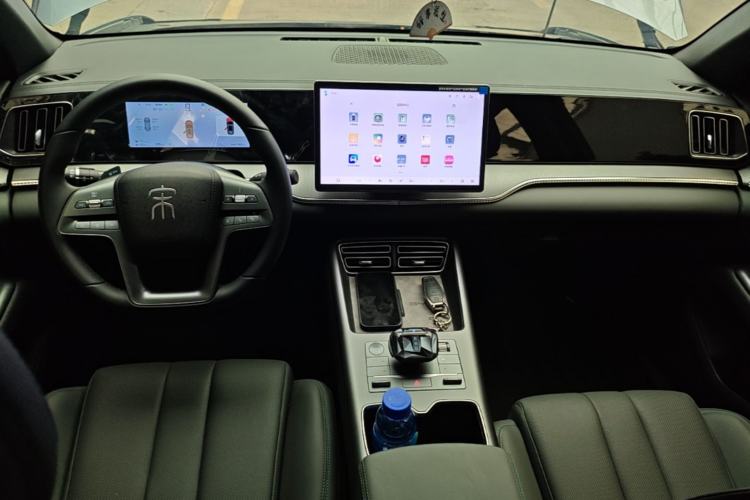 Used BYD Song Pro New Energy 2025 2nd Generation Intelligent Driving Version DM-i 75KM Leading Edition Center Console