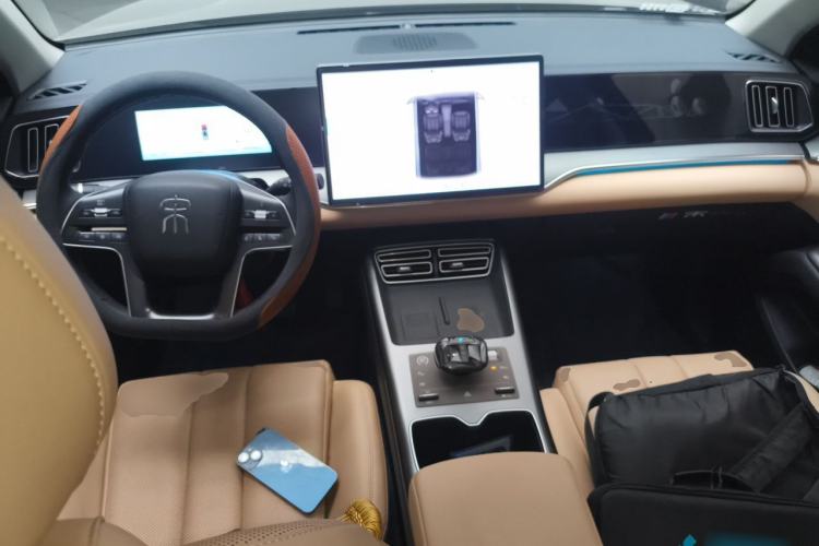 Used BYD Song Pro New Energy 2025 Second-Generation DM-i 115KM Excellence Version Center Console