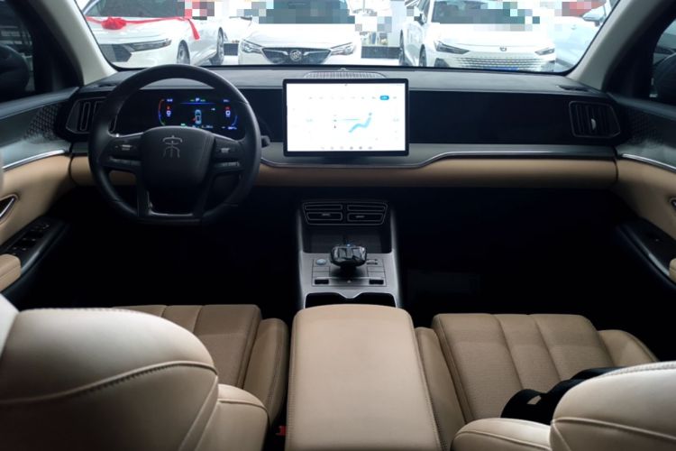 Used BYD Song Pro New Energy 2025 Second-Generation DM-i 75KM Leading Edition Center Console
