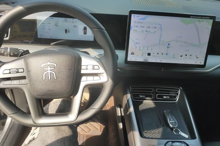Used BYD Song Pro New Energy 2025 Second-Generation Intelligent Driving Version DM-i 115KM Superior Trim Center Console
