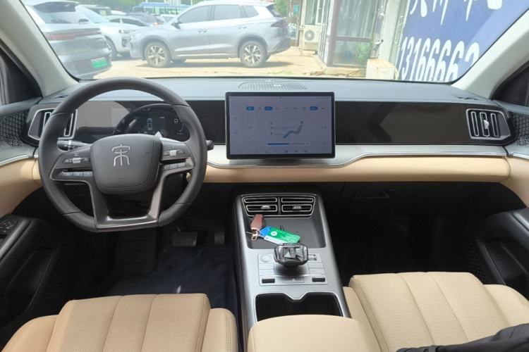 Used BYD Song Pro New Energy 2025 Second-Generation DM-i 75KM Leading Edition Center Console