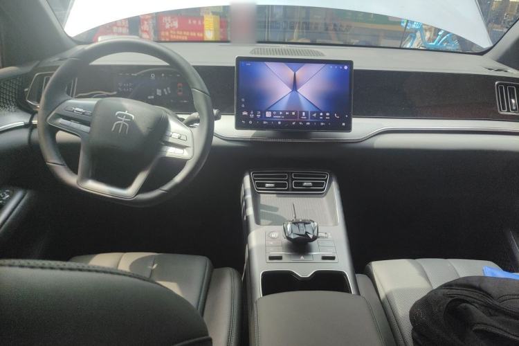 Used BYD Song Pro New Energy 2025 2nd Generation Intelligent Driving Version DM-i 75KM Leading Edition Center Console