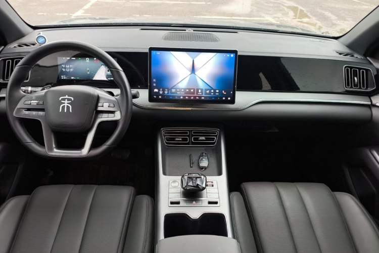 Used BYD Song Pro New Energy 2025 2nd Generation Intelligent Driving Version DM-i 75KM Leading Edition Center Console