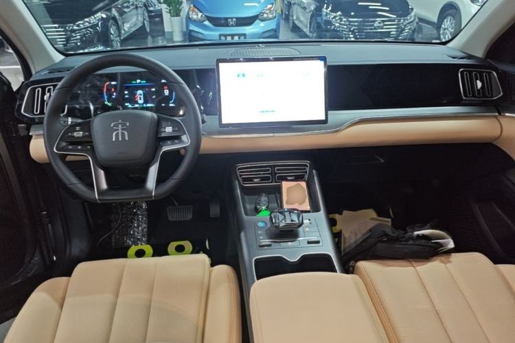 Used BYD Song Pro New Energy 2025 Second-Generation DM-i 75KM Overachiever Trim Center Console