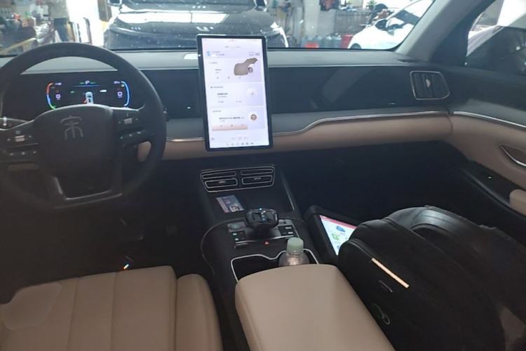 Used BYD Song Pro New Energy 2025 Second-Generation DM-i 75KM Leading Edition Center Console