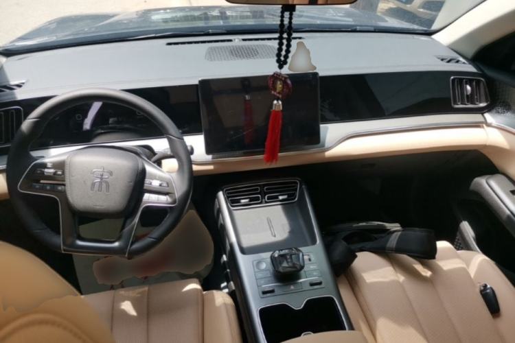Used BYD Song Pro New Energy 2025 Second-Generation DM-i 115KM Overachiever Trim Center Console