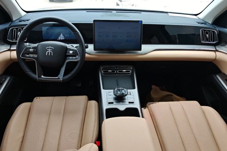 Used BYD Song Pro New Energy 2025 Second-Generation DM-i 115KM Overachiever Trim Center Console