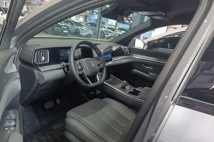 Used BYD Song Pro New Energy 2025 2nd Generation Intelligent Driving Version DM-i 75KM Leading Edition Driver Seat