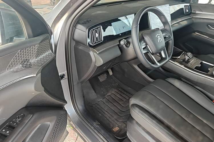 Used BYD Song Pro New Energy 2025 2nd Generation Intelligent Driving Version DM-i 75KM Leading Edition Driver Seat