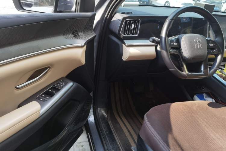 Used BYD Song Pro New Energy 2025 2nd Generation Intelligent Driving Version DM-i 75KM Leading Edition Driver Seat