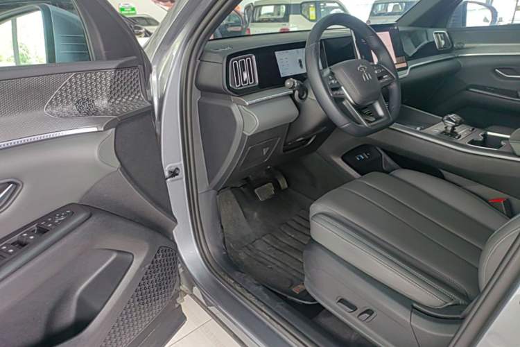 Used BYD Song Pro New Energy 2025 2nd Generation Intelligent Driving Version DM-i 75KM Leading Edition Driver Seat