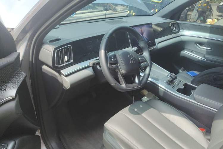 Used BYD Song Pro New Energy 2025 2nd Generation Intelligent Driving Version DM-i 75KM Leading Edition Driver Seat