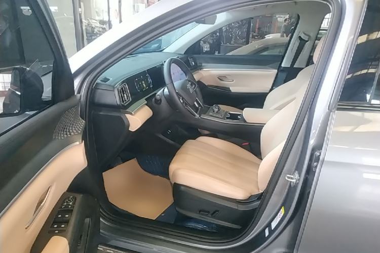 Used BYD Song Pro New Energy 2025 Second-Generation DM-i 75KM Overachiever Trim Driver Seat
