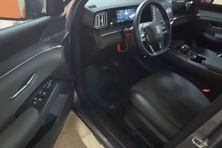 Used BYD Song Pro New Energy 2025 2nd Generation Intelligent Driving Version DM-i 75KM Leading Edition Driver Seat