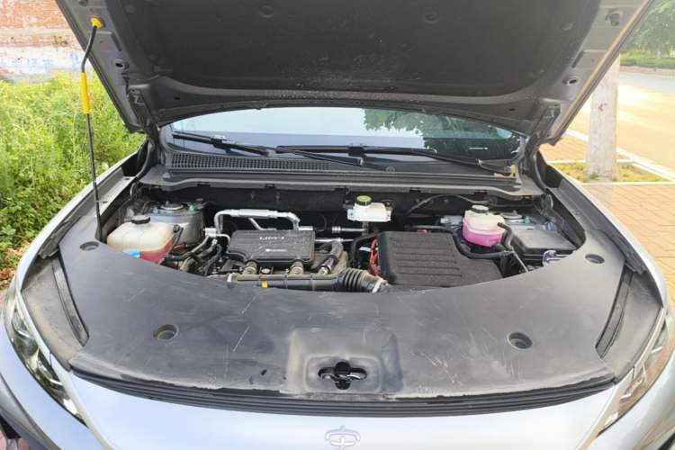 Used BYD Song Pro New Energy 2025 Second-Generation DM-i 75KM Leading Edition Engine Bay