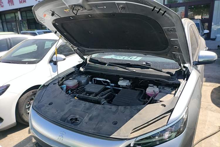 Used BYD Song Pro New Energy 2025 Second-Generation DM-i 75KM Leading Edition Engine Bay