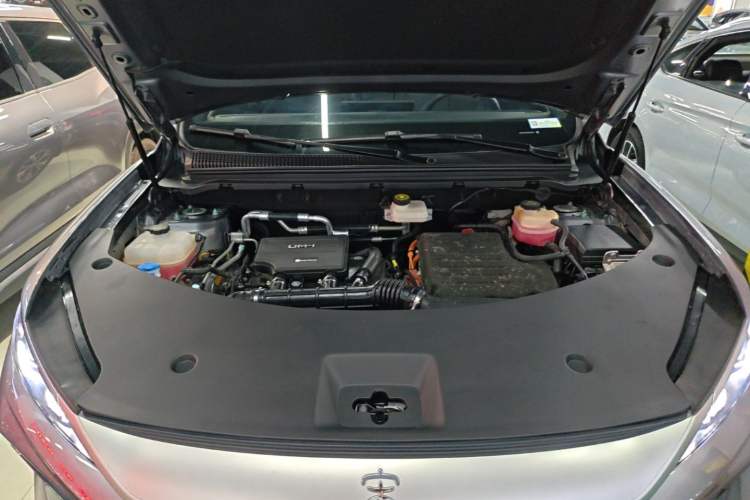 Used BYD Song Pro New Energy 2025 Second-Generation Intelligent Driving Version DM-i 115KM Superior Trim Engine Bay
