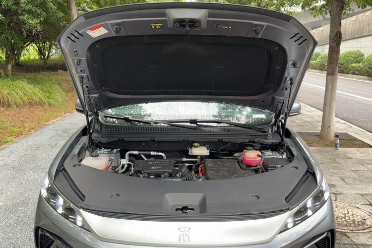 Used BYD Song Pro New Energy 2025 Second-Generation Intelligent Driving Version DM-i 115KM Superior Trim Engine Bay