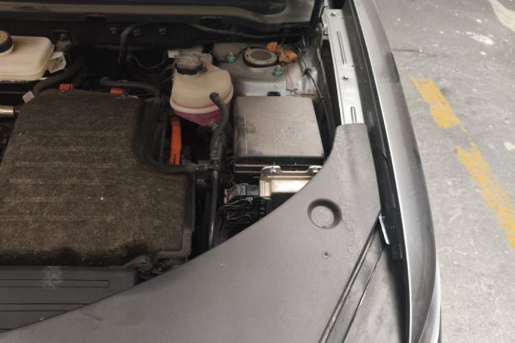 Used BYD Song Pro New Energy 2025 Second-Generation DM-i 115KM Excellence Version Engine Bay Left