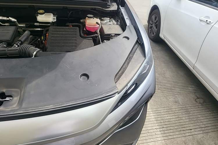 Used BYD Song Pro New Energy 2025 Second-Generation DM-i 115KM Excellence Version Engine Bay Left
