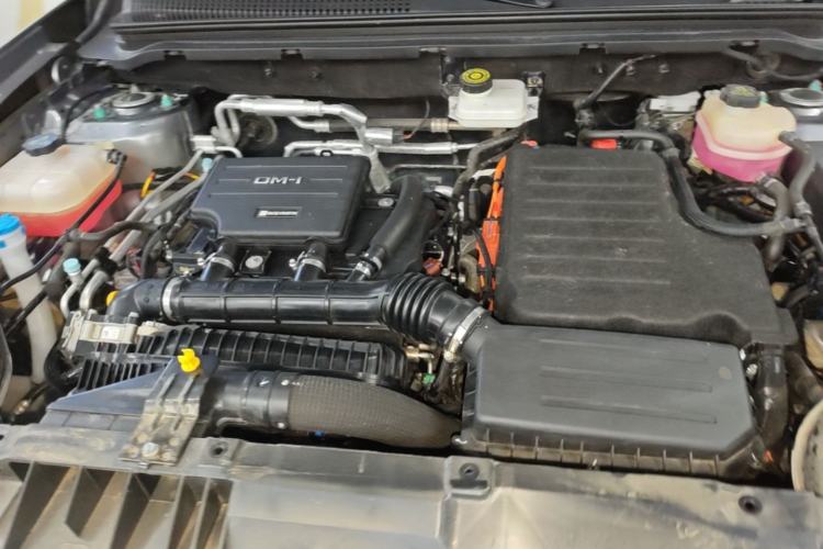 Used BYD Song Pro New Energy 2025 Second-Generation DM-i 75KM Leading Edition Engine Bay