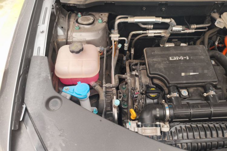 Used BYD Song Pro New Energy 2025 Second-Generation DM-i 115KM Excellence Version Engine Bay Right