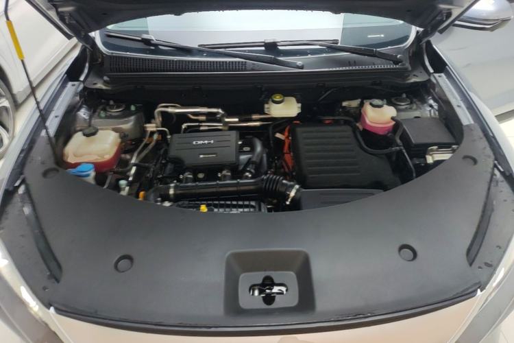 Used BYD Song Pro New Energy 2025 Second-Generation DM-i 75KM Leading Edition Engine Bay