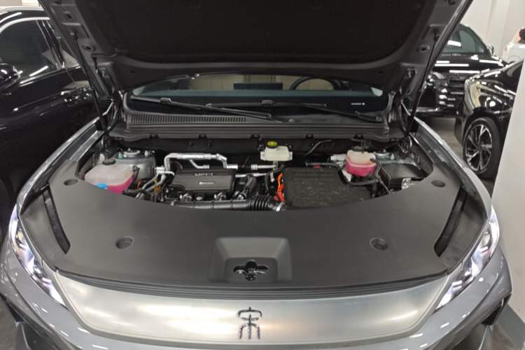 Used BYD Song Pro New Energy 2025 Second-Generation DM-i 75KM Overachiever Trim Engine Bay