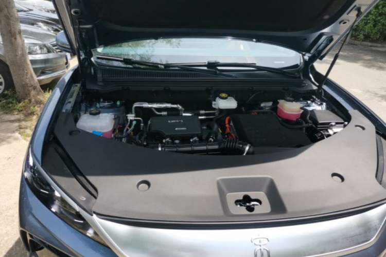 Used BYD Song Pro New Energy 2025 Second-Generation DM-i 115KM Overachiever Trim Engine Bay