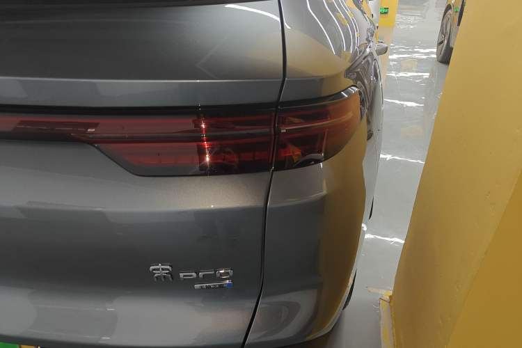 Used BYD Song Pro New Energy 2025 2nd Generation Intelligent Driving Version DM-i 75KM Leading Edition Exterior 3