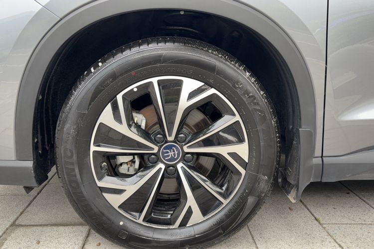 Used BYD Song Pro New Energy 2025 2nd Generation Intelligent Driving Version DM-i 75KM Leading Edition Exterior 4